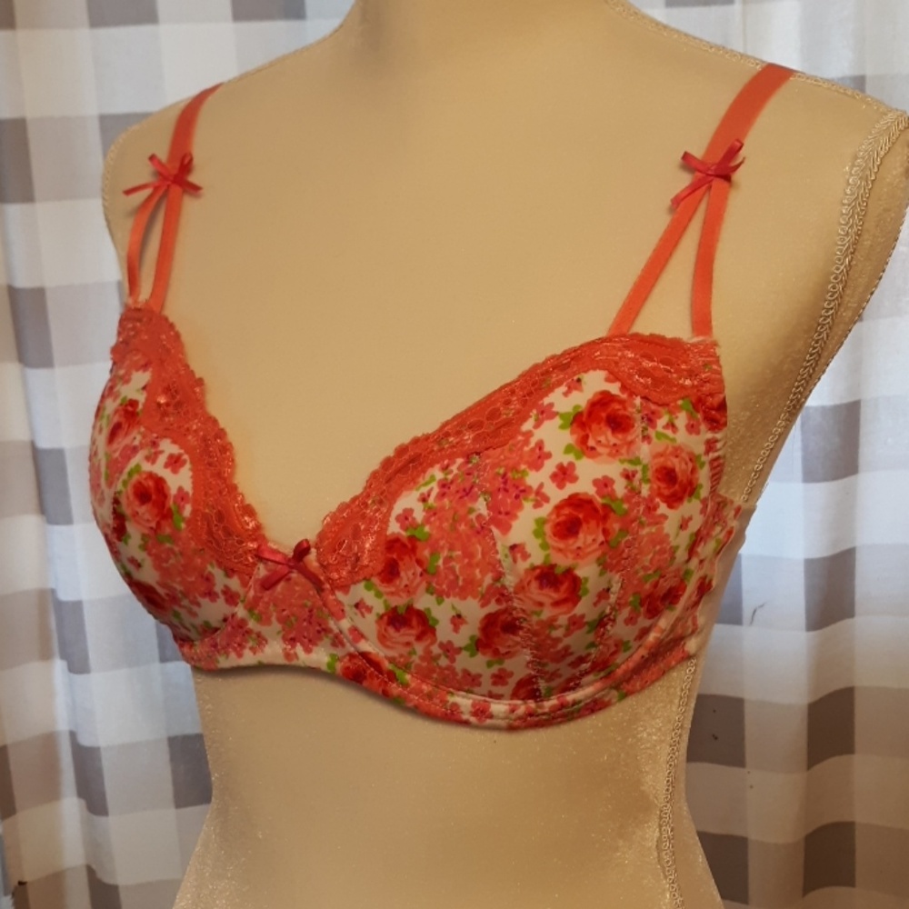 Betsey Johnson Bra